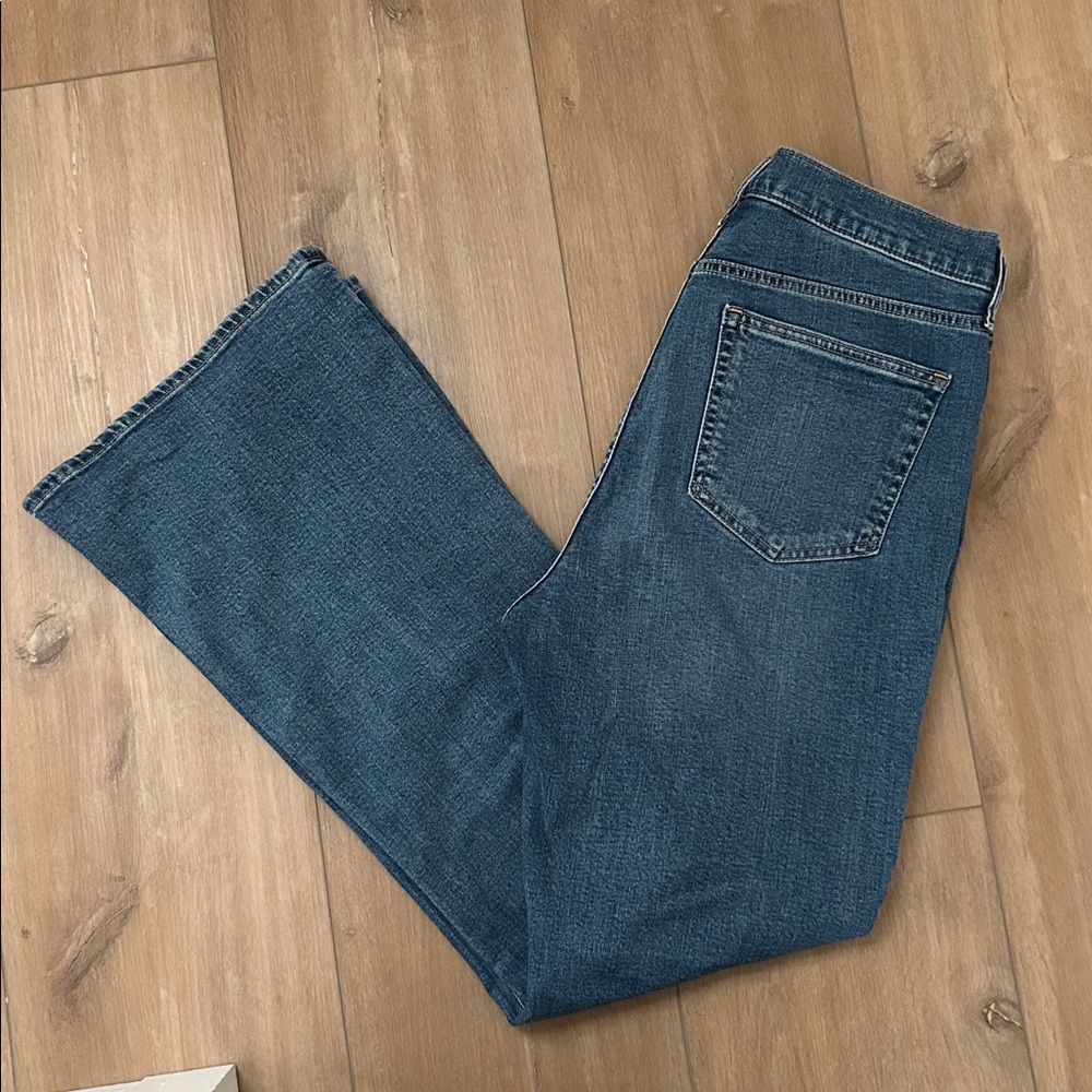 NWOT - GAP 70’ Flare High-Rise Jeans - Picture 10 of 15